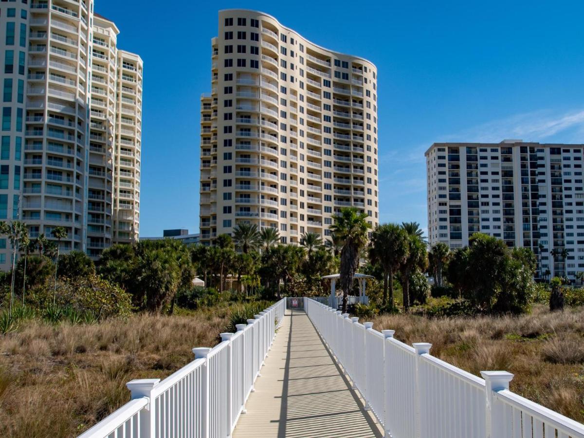 Meridian 1001 - A Spacious Beachfront Condo Clearwater Beach Exterior photo