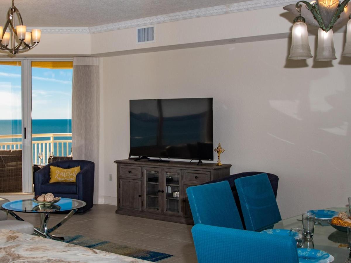 Meridian 1001 - A Spacious Beachfront Condo Clearwater Beach Exterior photo